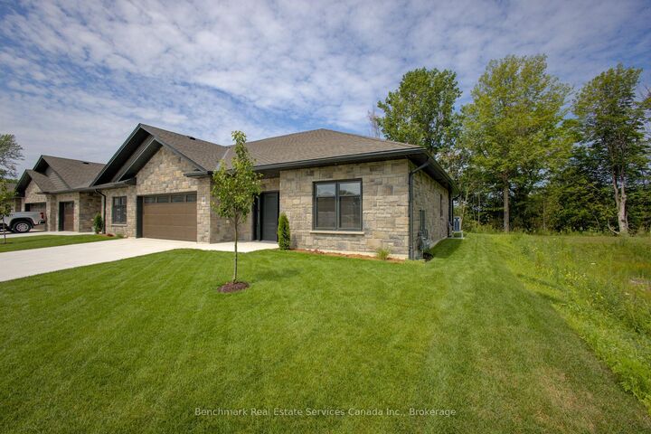 Property Photo:  1182 Queen Street 66  ON N2Z 1G4 