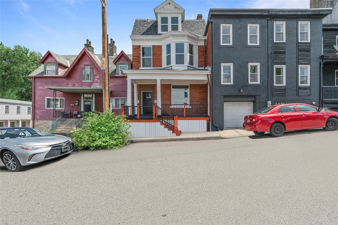 Property Photo:  295 38th  PA 15201 