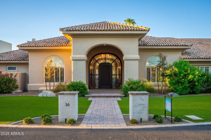 Property Photo: 700 N Dobson Road 16 AZ 85224