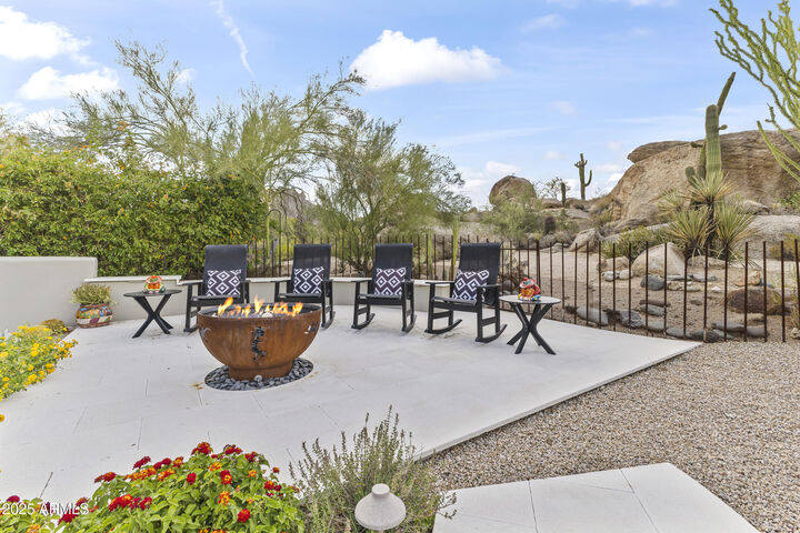 Property Photo: 1018 N Boulder Drive AZ 85377