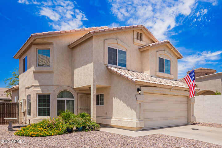 Property Photo:  1102 N Blackbird Drive  AZ 85234 