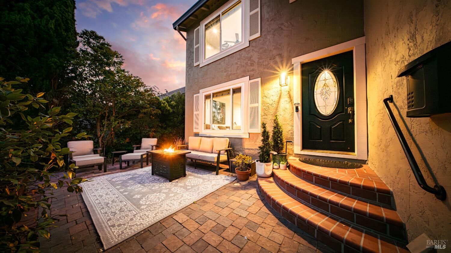 Property Photo:  1711 Capistrano Drive  CA 94954 