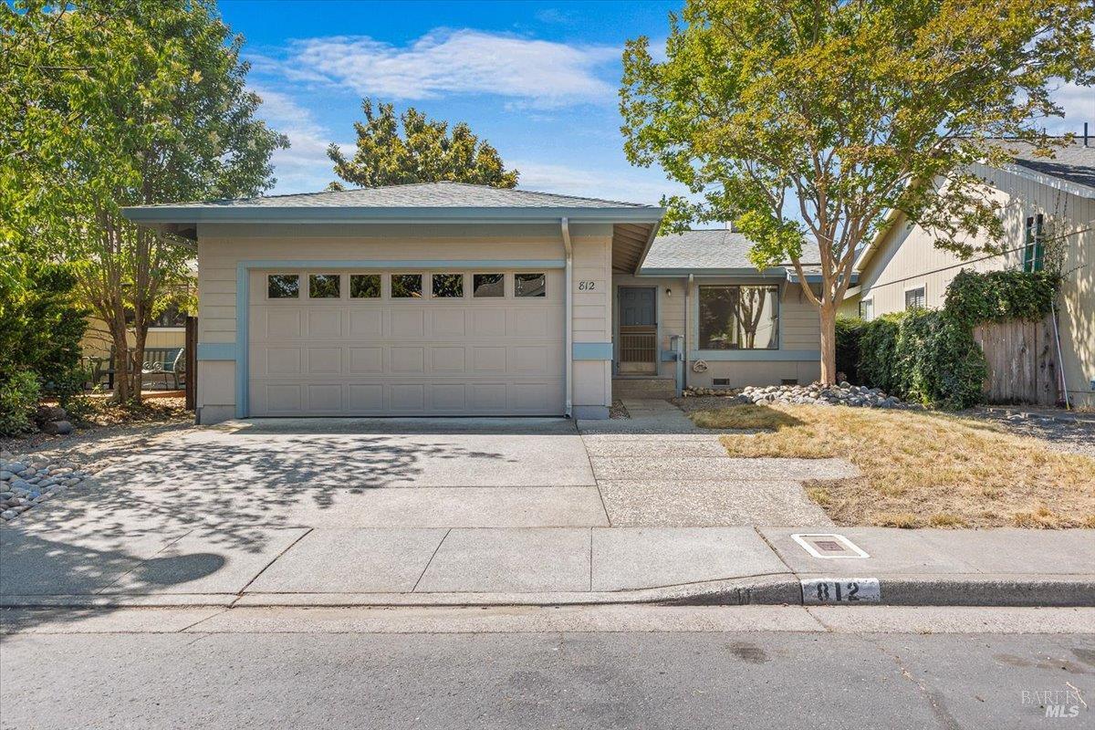 812 Quail Court  Healdsburg CA 95448 photo
