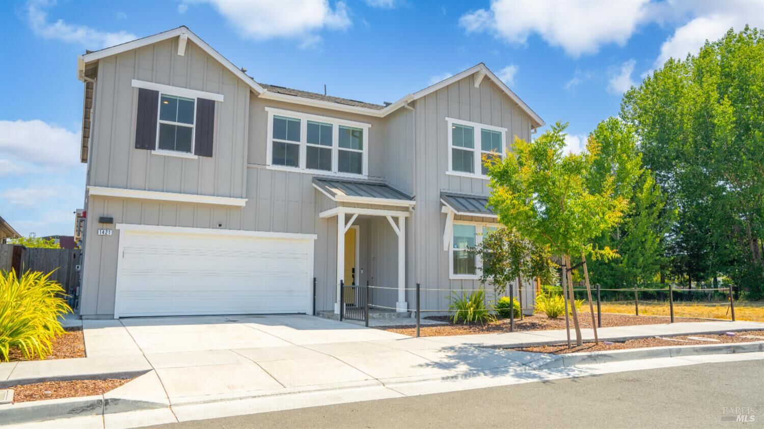 Property Photo: 1421 Oak Circle CA 94928