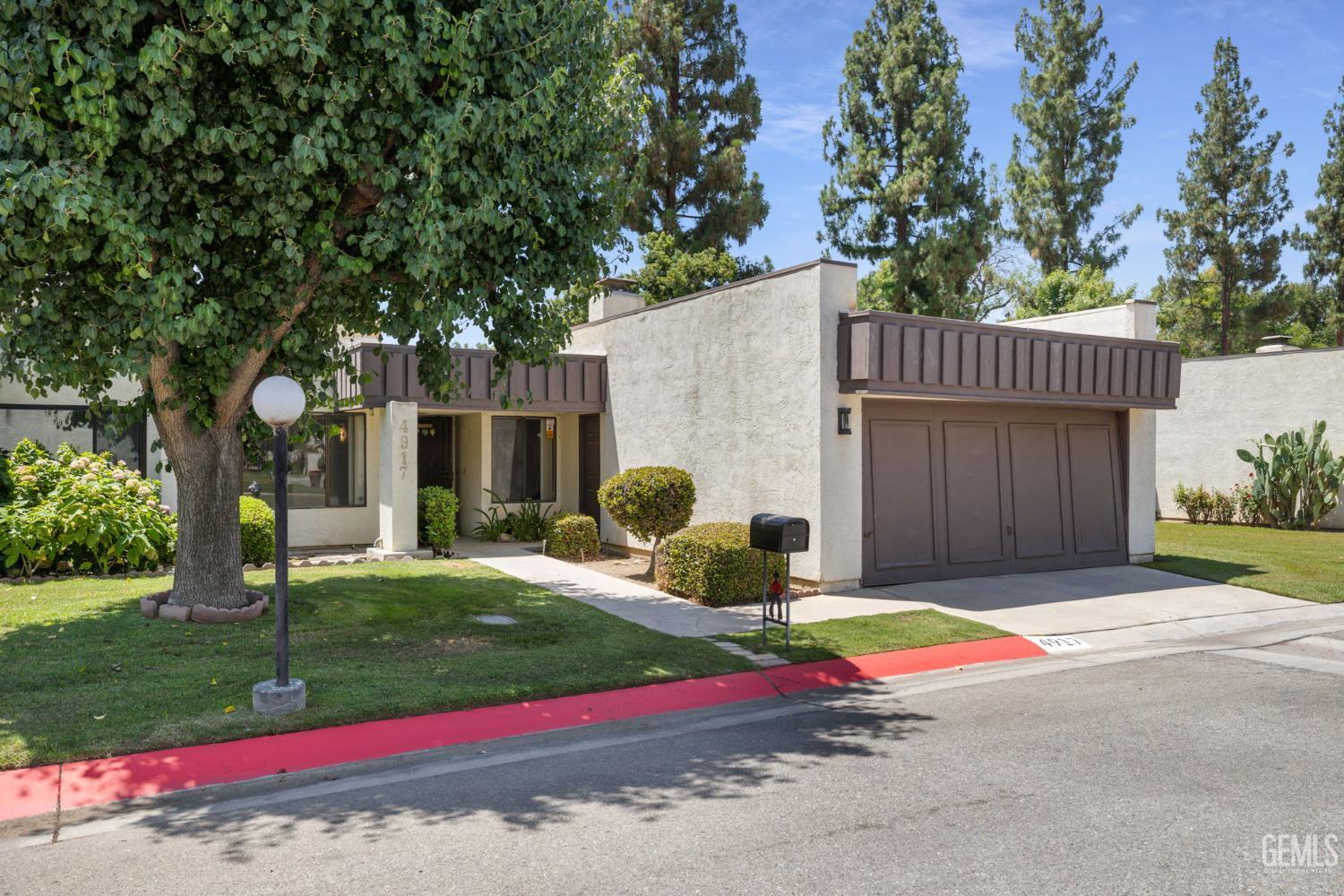 4917 Scorpio Court  Bakersfield CA 93309 photo