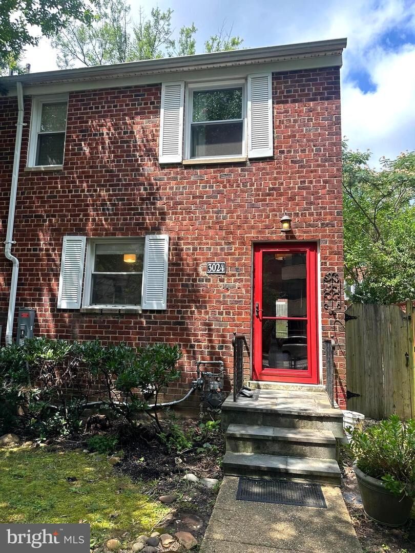 Property Photo:  3024 Mount Vernon Avenue  VA 22305 