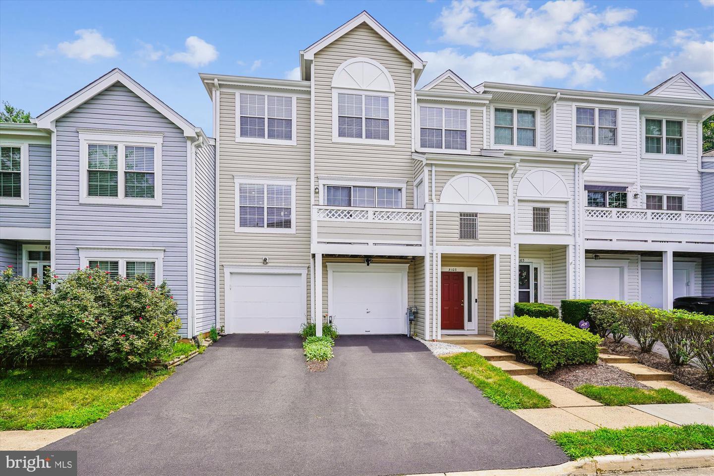 Property Photo:  5103 Wyndham Rose Cove 114  VA 20120 