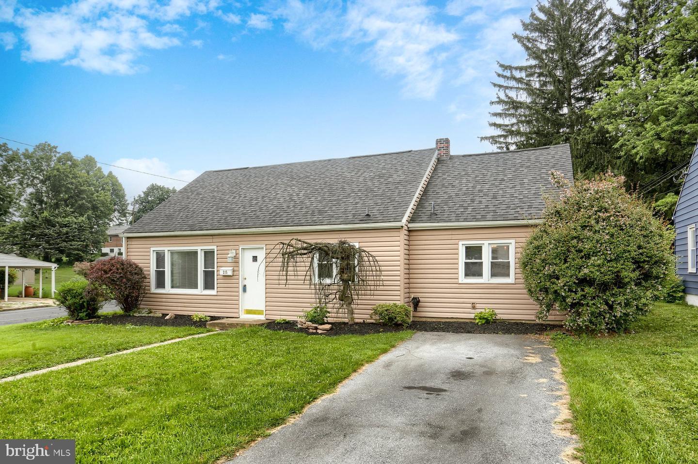 Property Photo: 215 Fishburn Street PA 17109