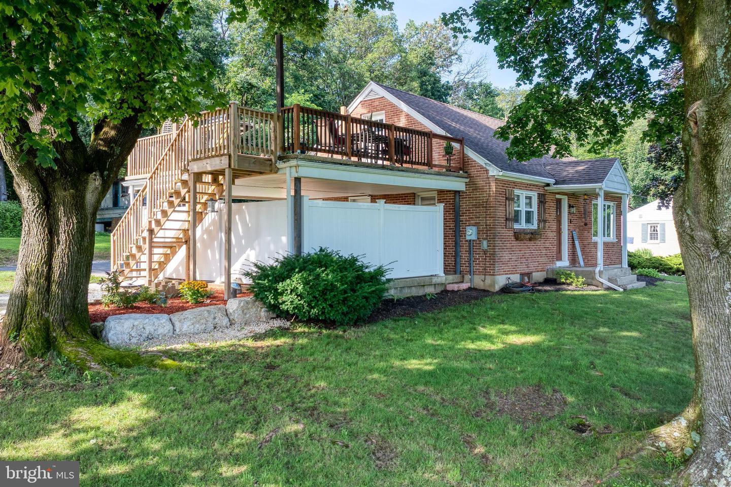 Property Photo:  661 Reisinger Avenue  PA 17368 