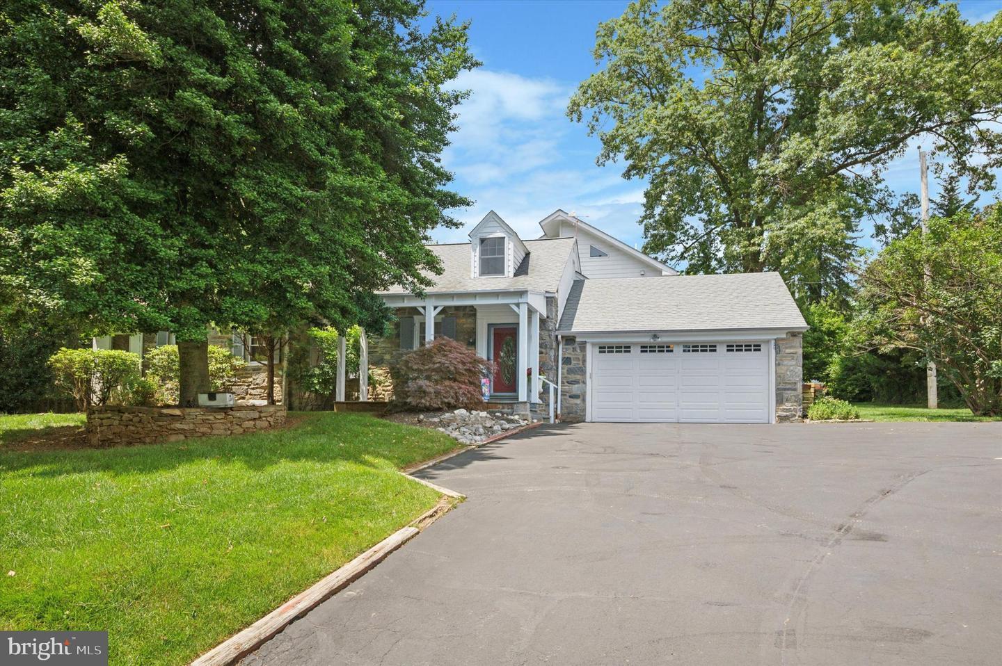 2440 Walton Road  Huntingdon Valley PA 19006 photo