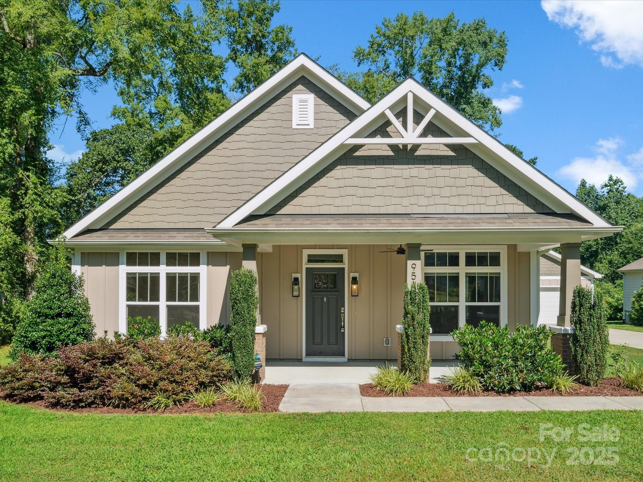Property Photo: 9519 Lawing School Road NC 28214