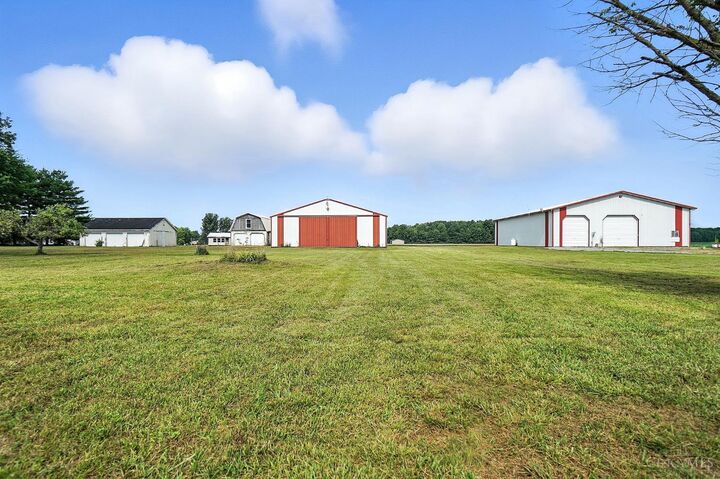 21411 Fayetteville Road  Blanchester OH 45107 photo