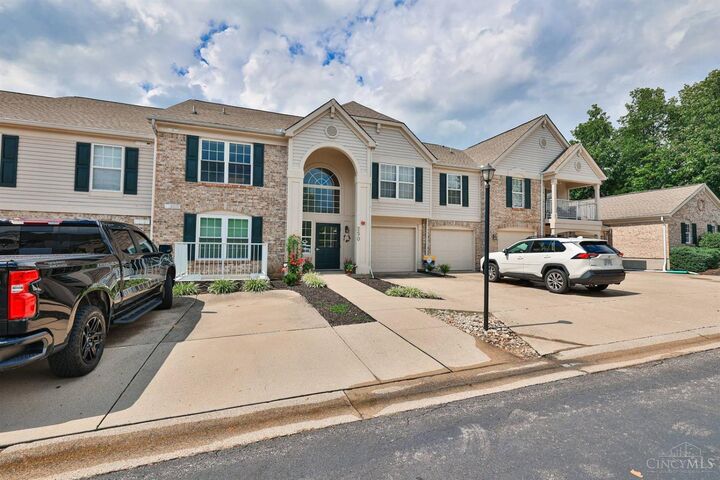 250 Postoak Lane  Milford OH 45150 photo