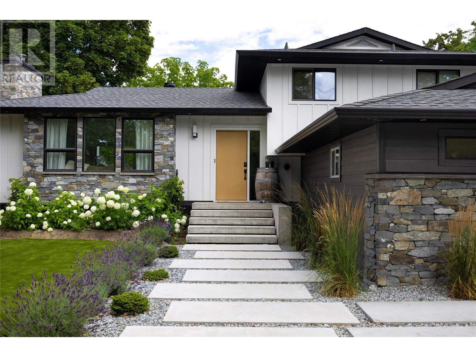 4265 Lakeshore Road  Kelowna BC V1W 1W2 photo