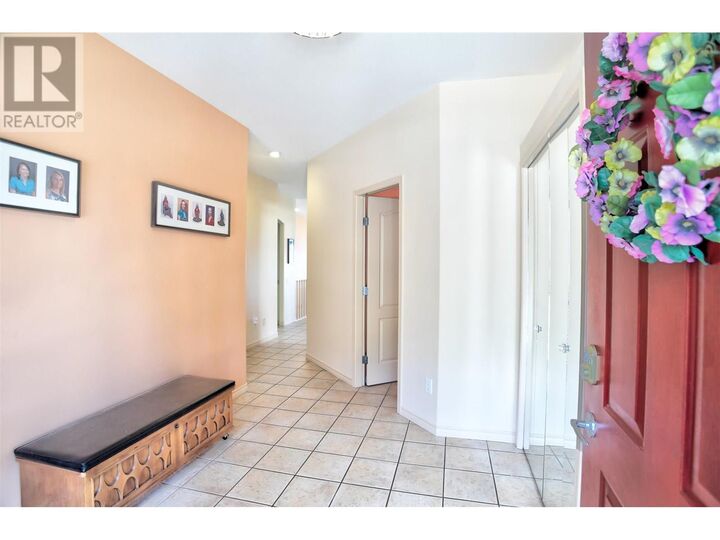 Photo de la propriété:  5038 South Ridge Drive  BC V1W 4W5 