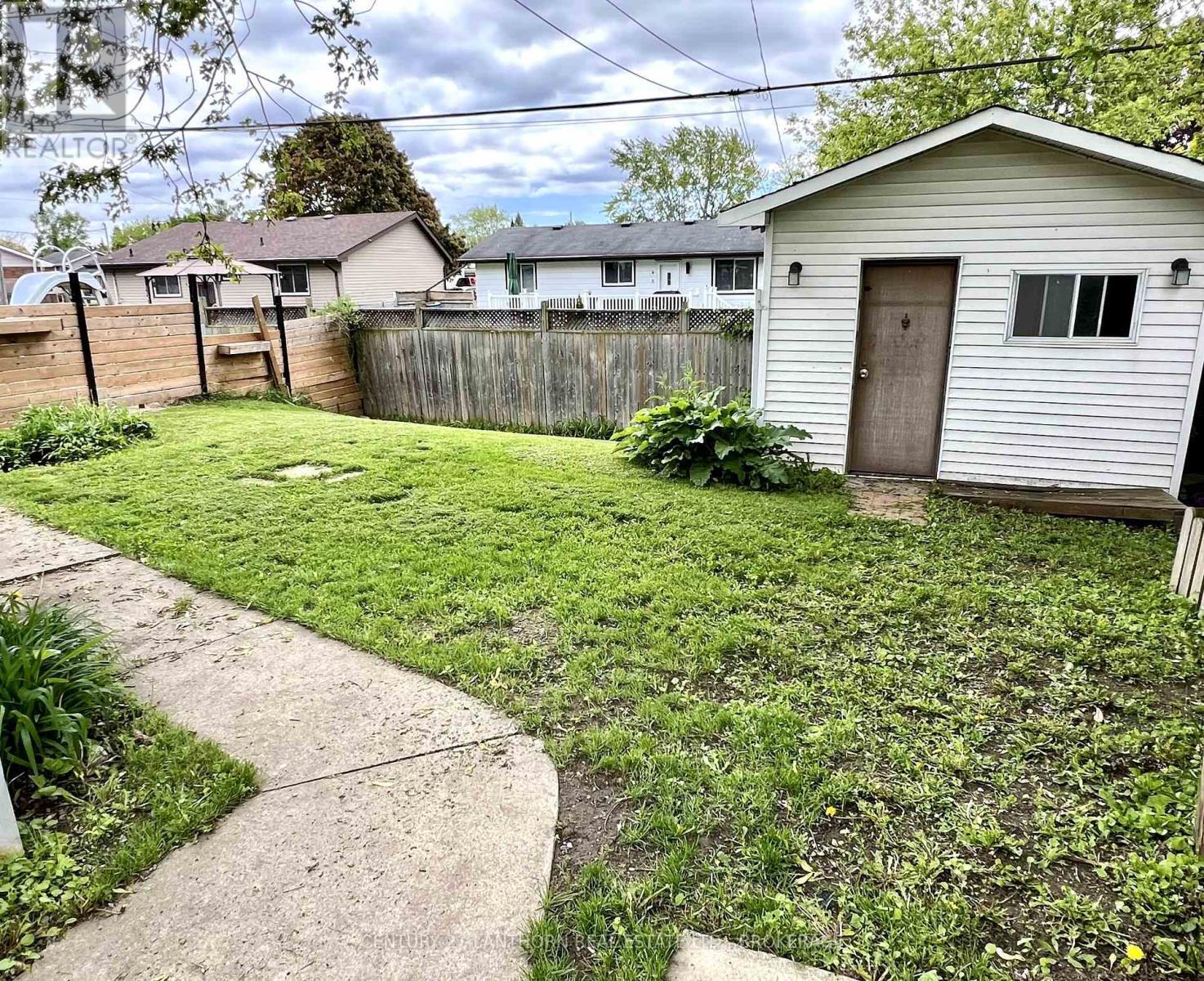 Photo de la propriété: 190 Amherst Drive ON K7N 1T4