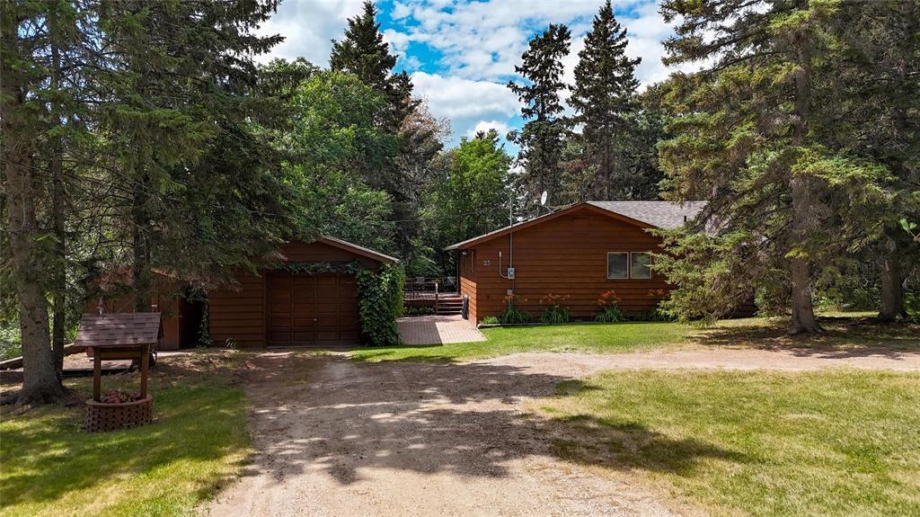 Property Photo:  23 Lakeview Road  MB R0J 1N0 