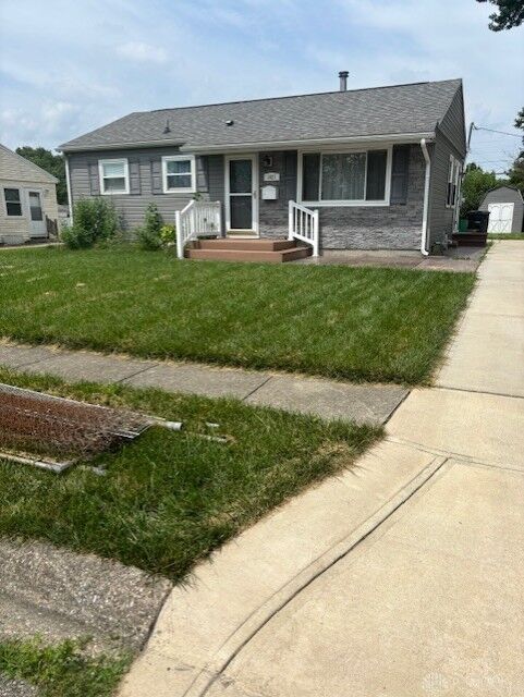 Property Photo:  1621 Seabrook Road  OH 45432 