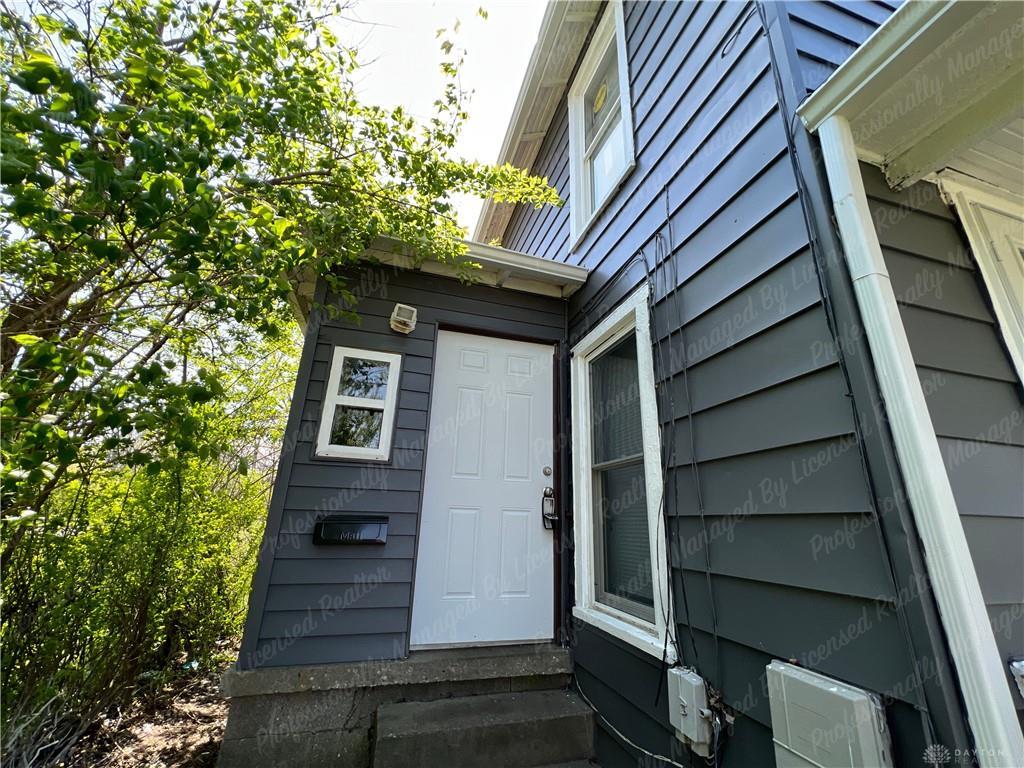 Property Photo: 1237 Innisfallen Avenue 1/2 OH 45506