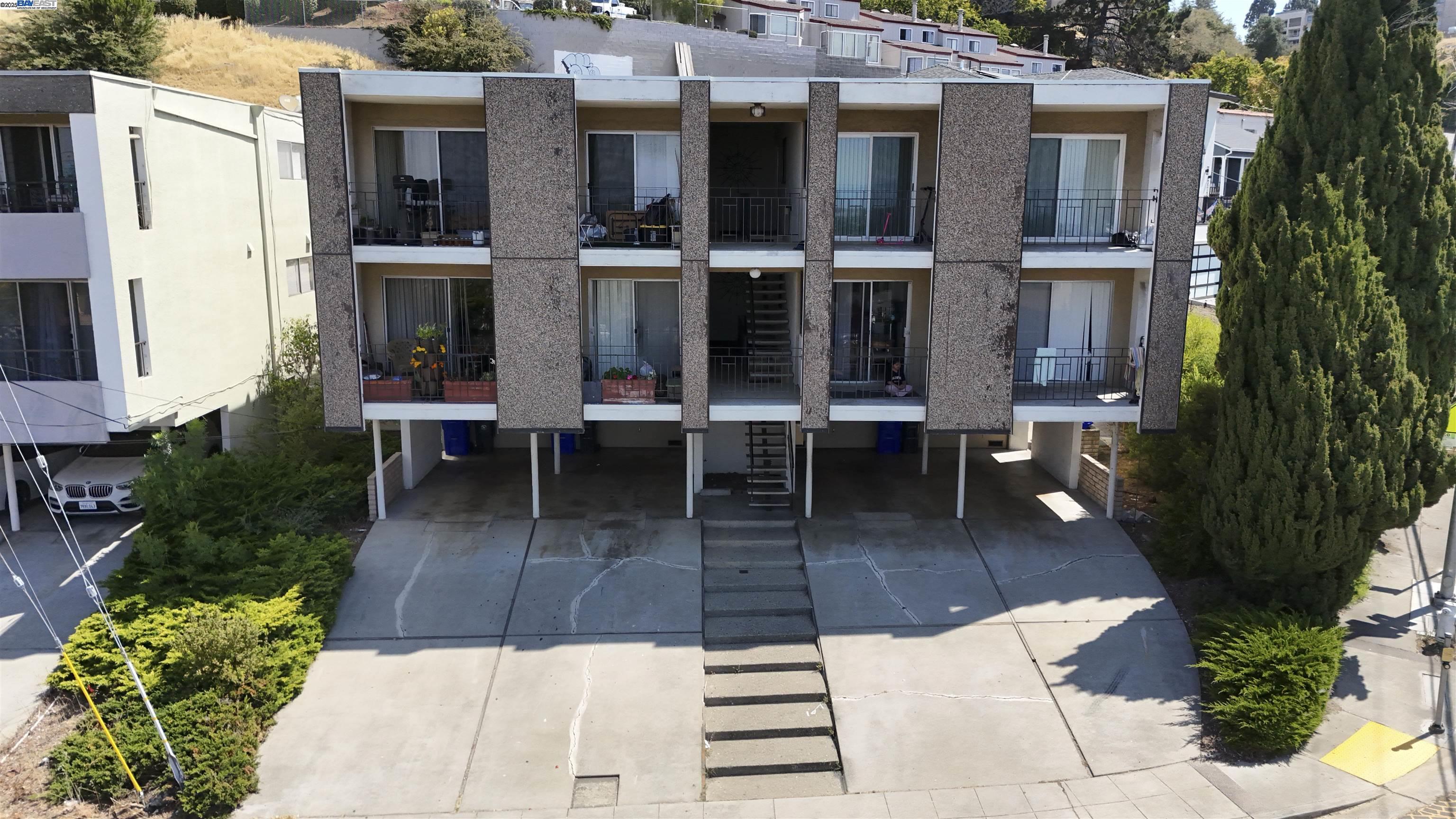 Property Photo: 16320 Saratoga St CA 94578