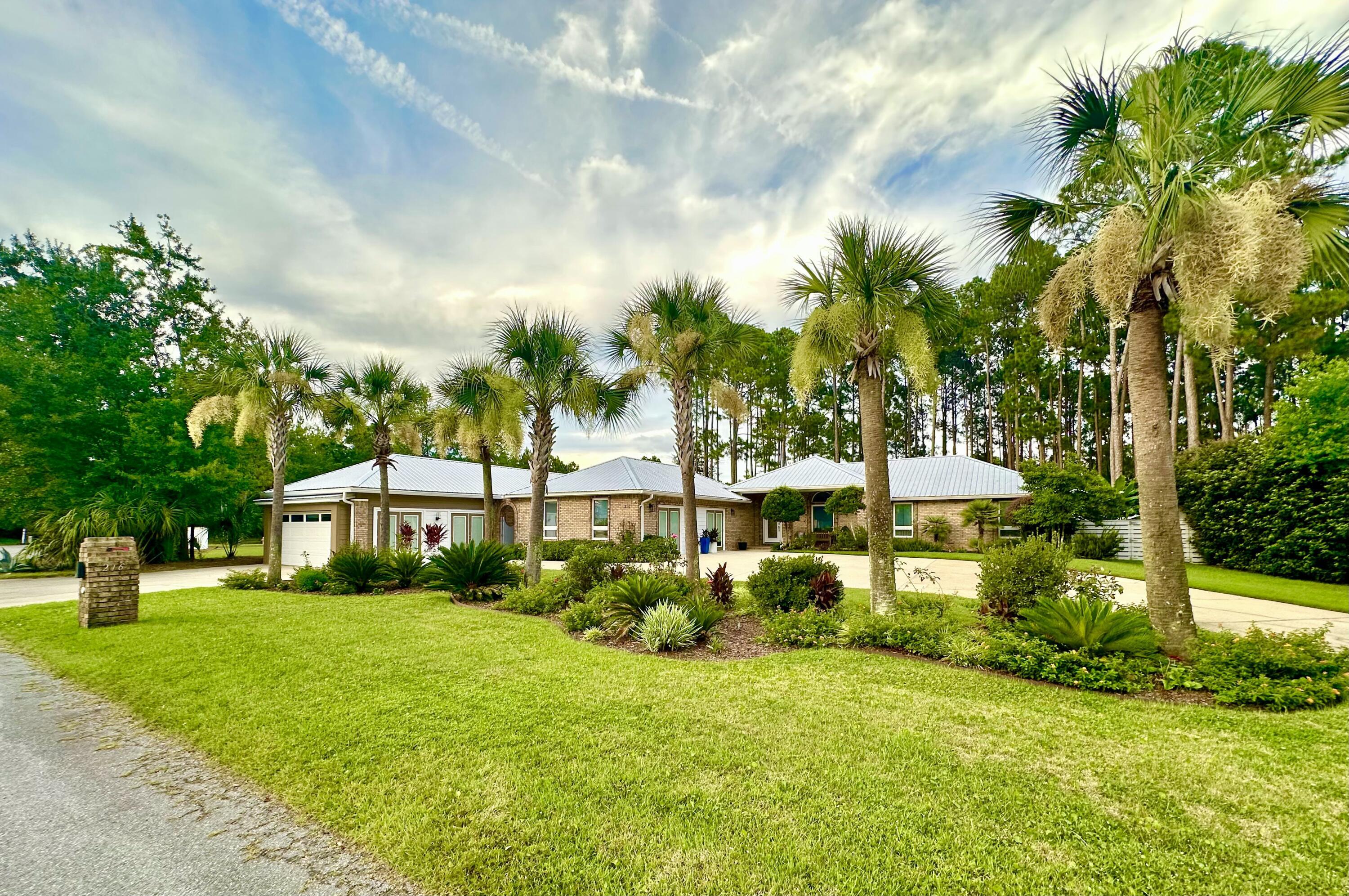 Property Photo: 216 Santa Barbara Avenue FL 32459