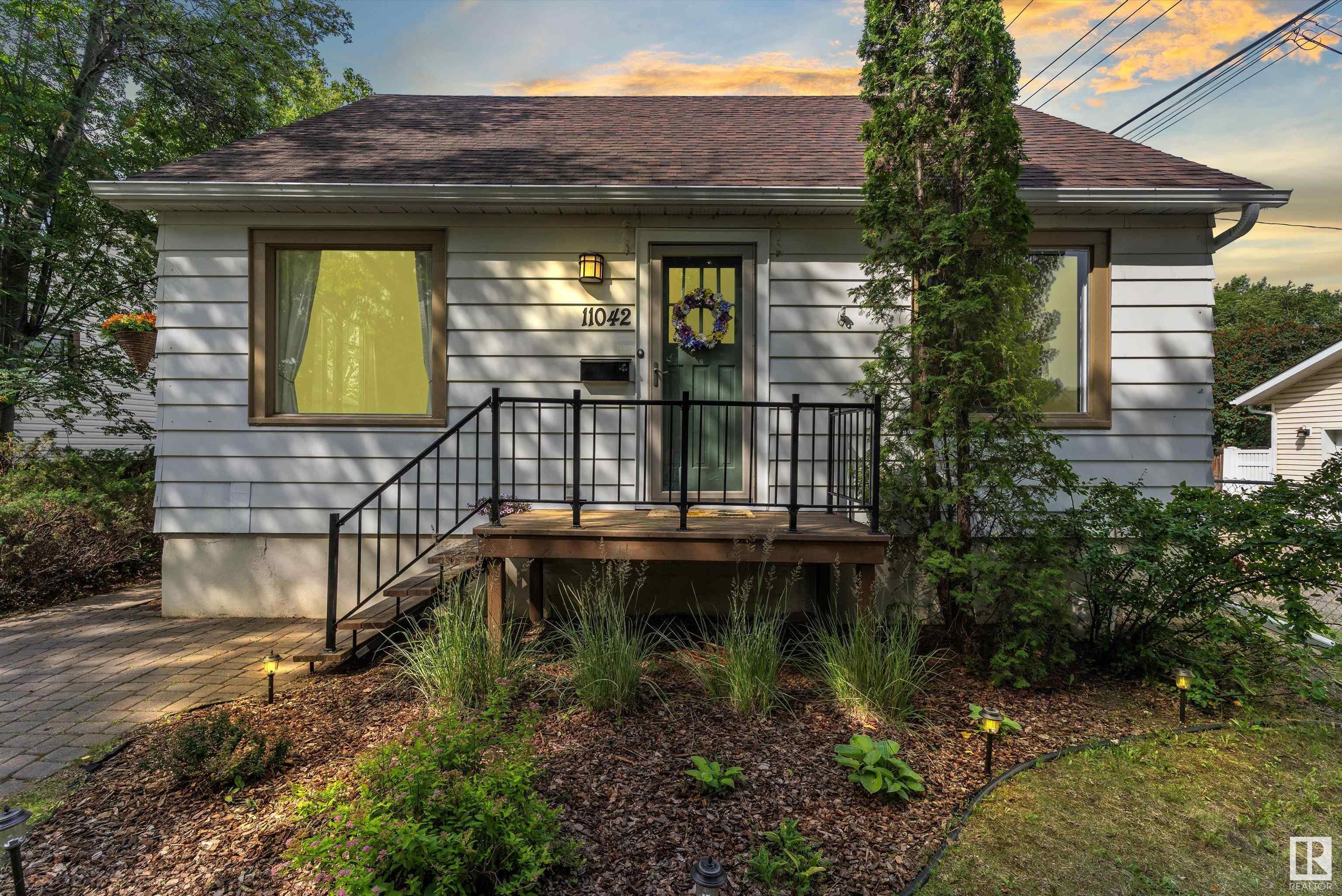 11042 76 Street NW  Edmonton AB T5B 2C6 photo