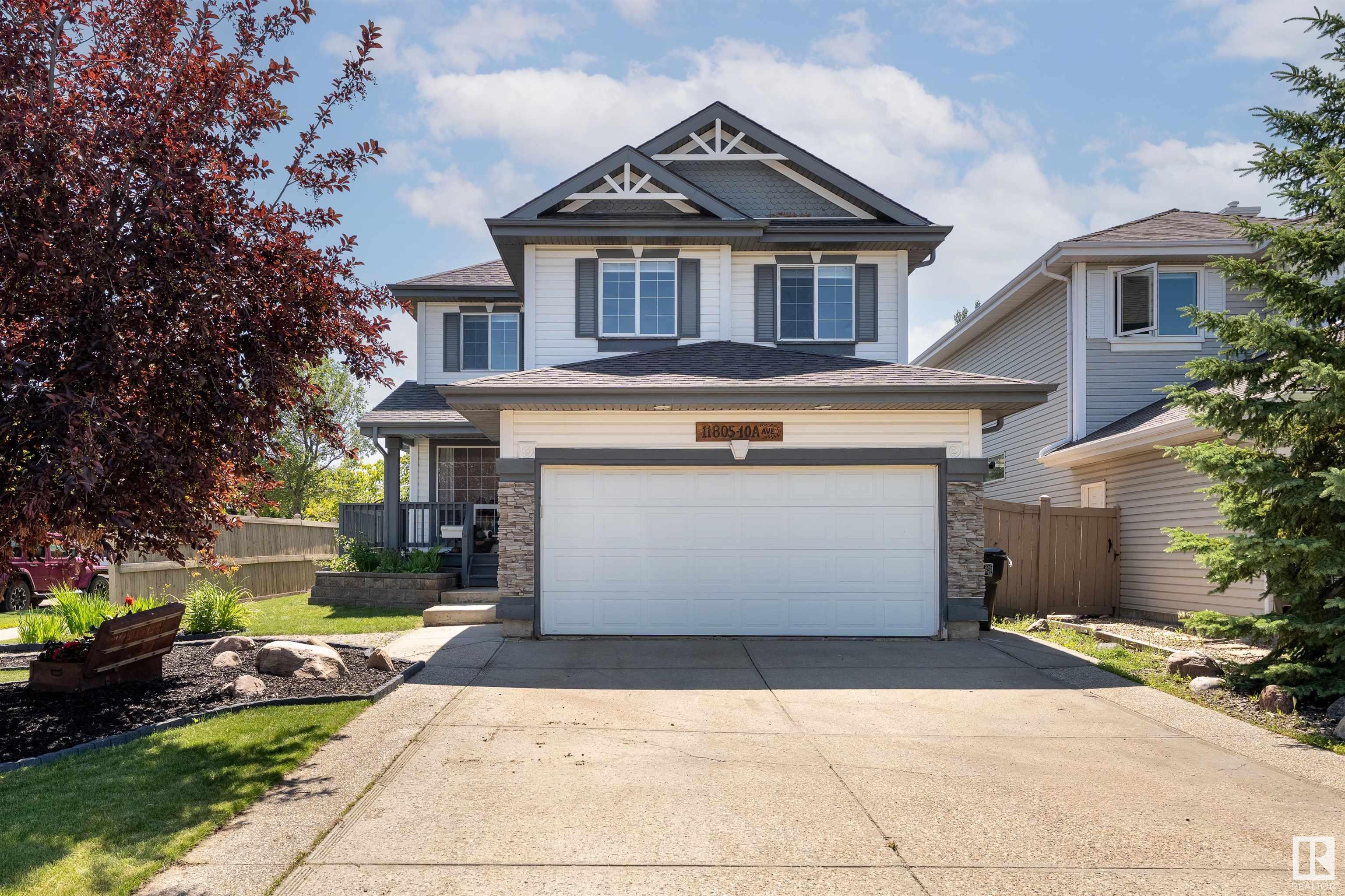 11805 10A Avenue NW  Edmonton AB T6J 7A7 photo