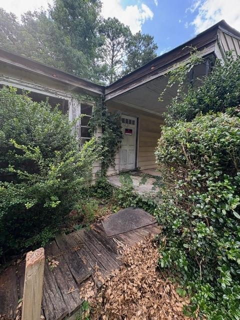 Property Photo: 1239 Kenilworth Drive SW GA 30310