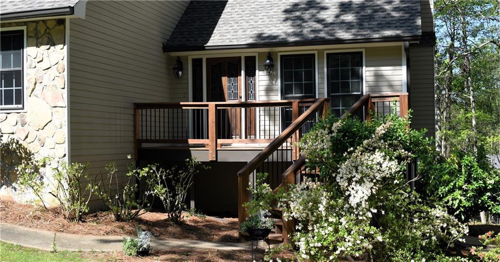 Property Photo: 1521 Larkwood Drive GA 30114