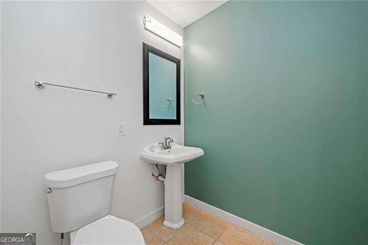 Property Photo:  3300 Windy Ridge Parkway SE 1113  GA 30339 
