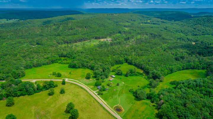 Property Photo: 7782 Brockdell Road TN 37367