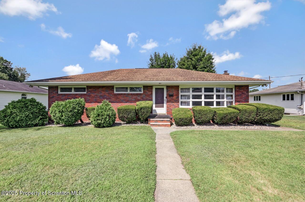 Property Photo:  812 Glenwood Road  PA 18518 