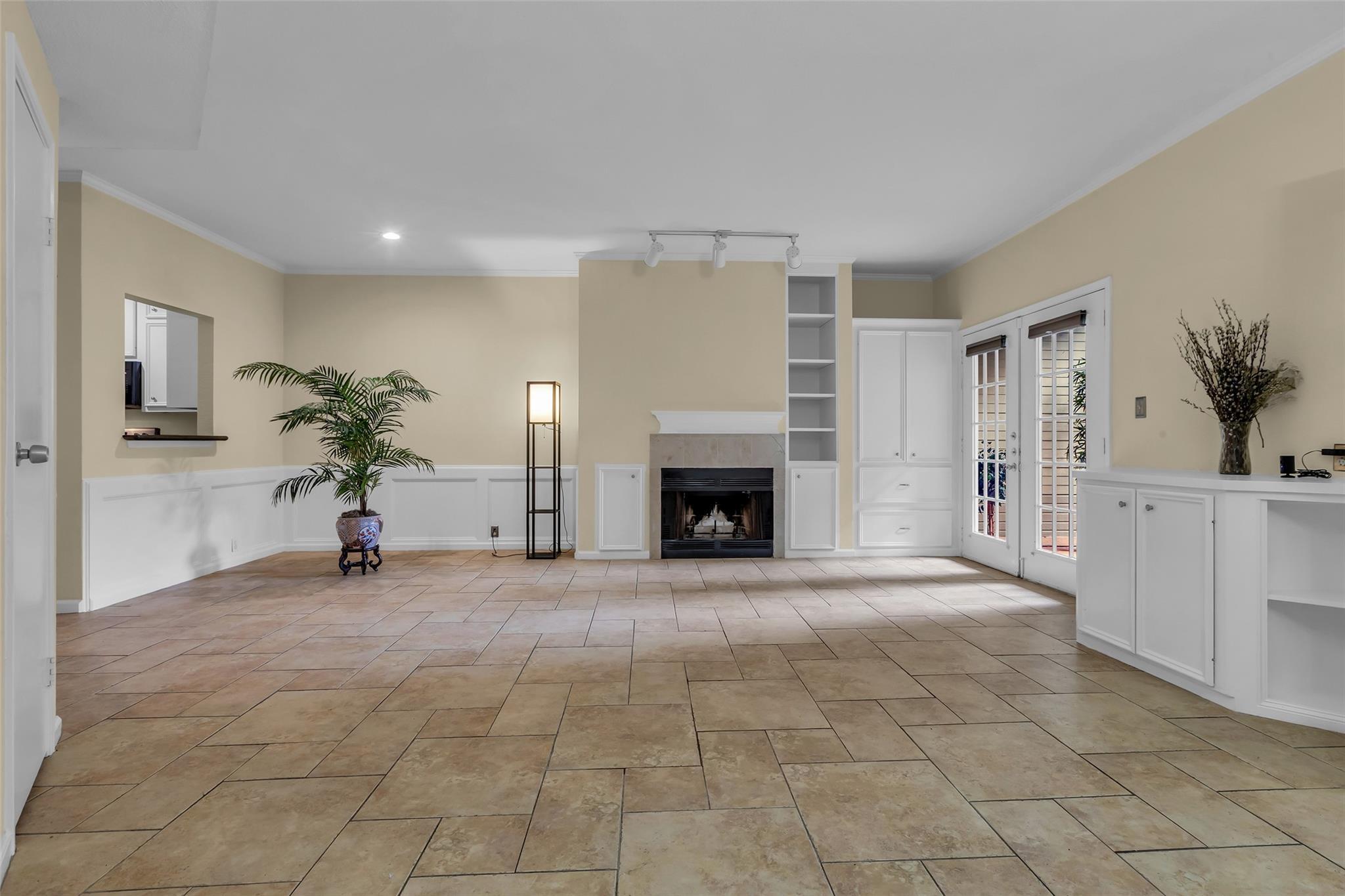 Property Photo:  4900 Floyd Street 4  TX 77007 