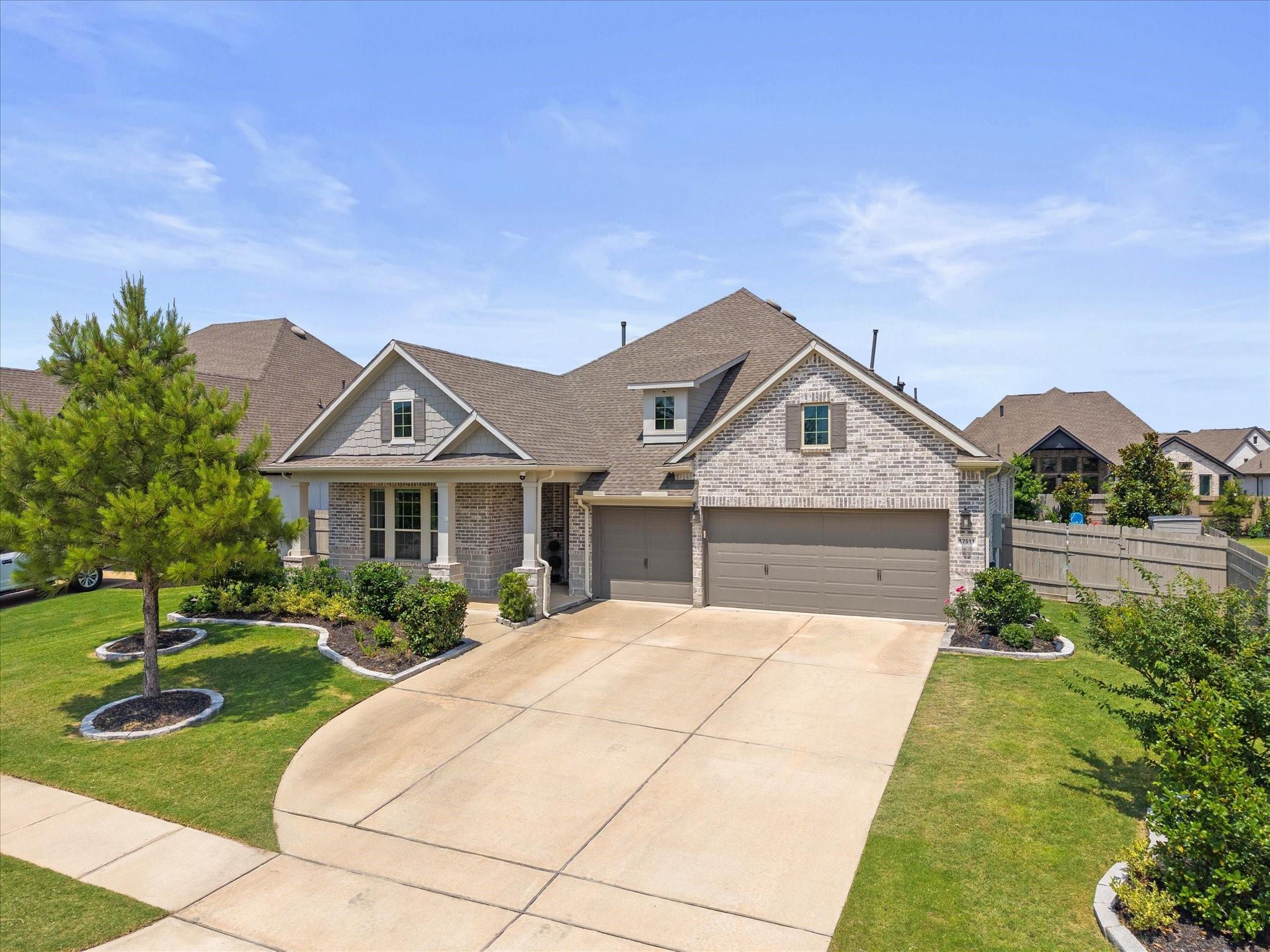 Property Photo: 17511 Autumn Leaves Drive TX 77302