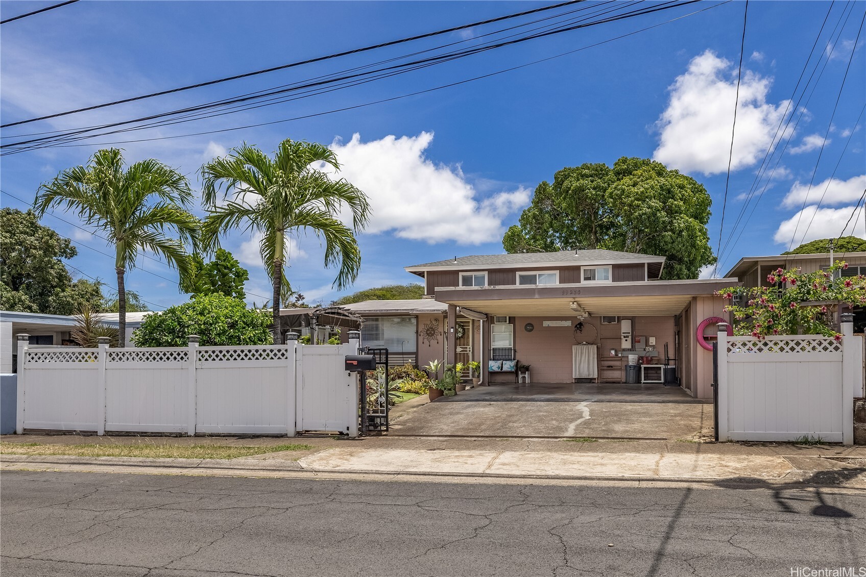 Property Photo: 99-230 Ohenana Loop HI 96701