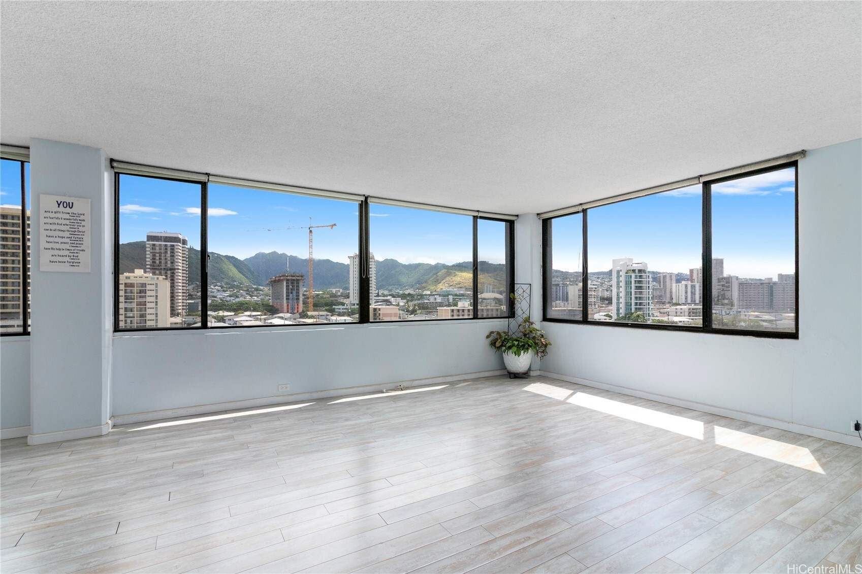 Property Photo: 2232 Kapiolani Boulevard 704 HI 96826