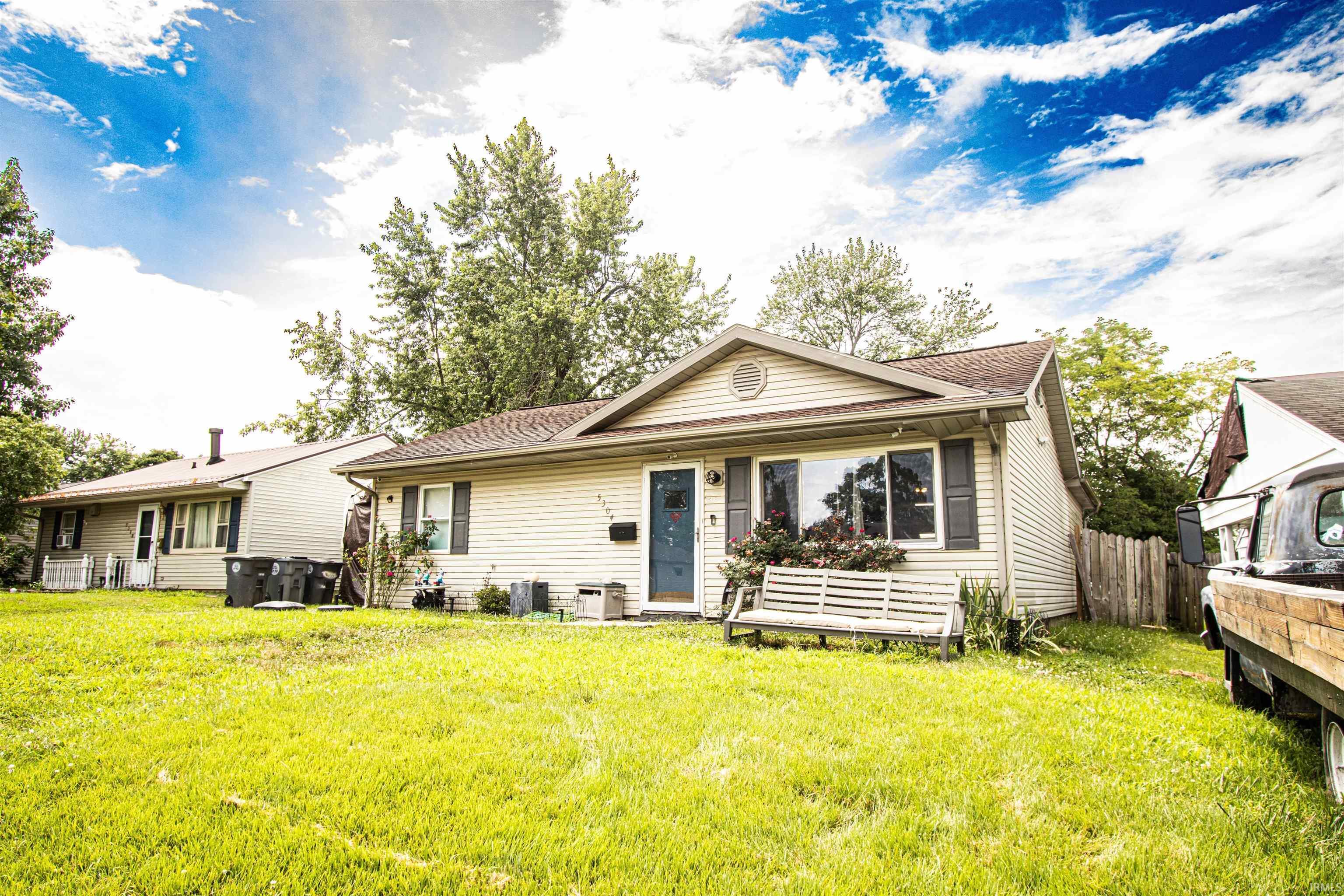 Property Photo: 5304 Warren Drive IN 47710