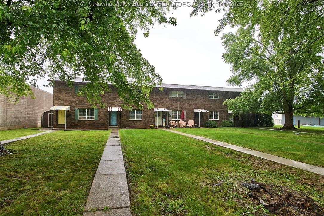 Property Photo:  121 1st Avenue  WV 25303 