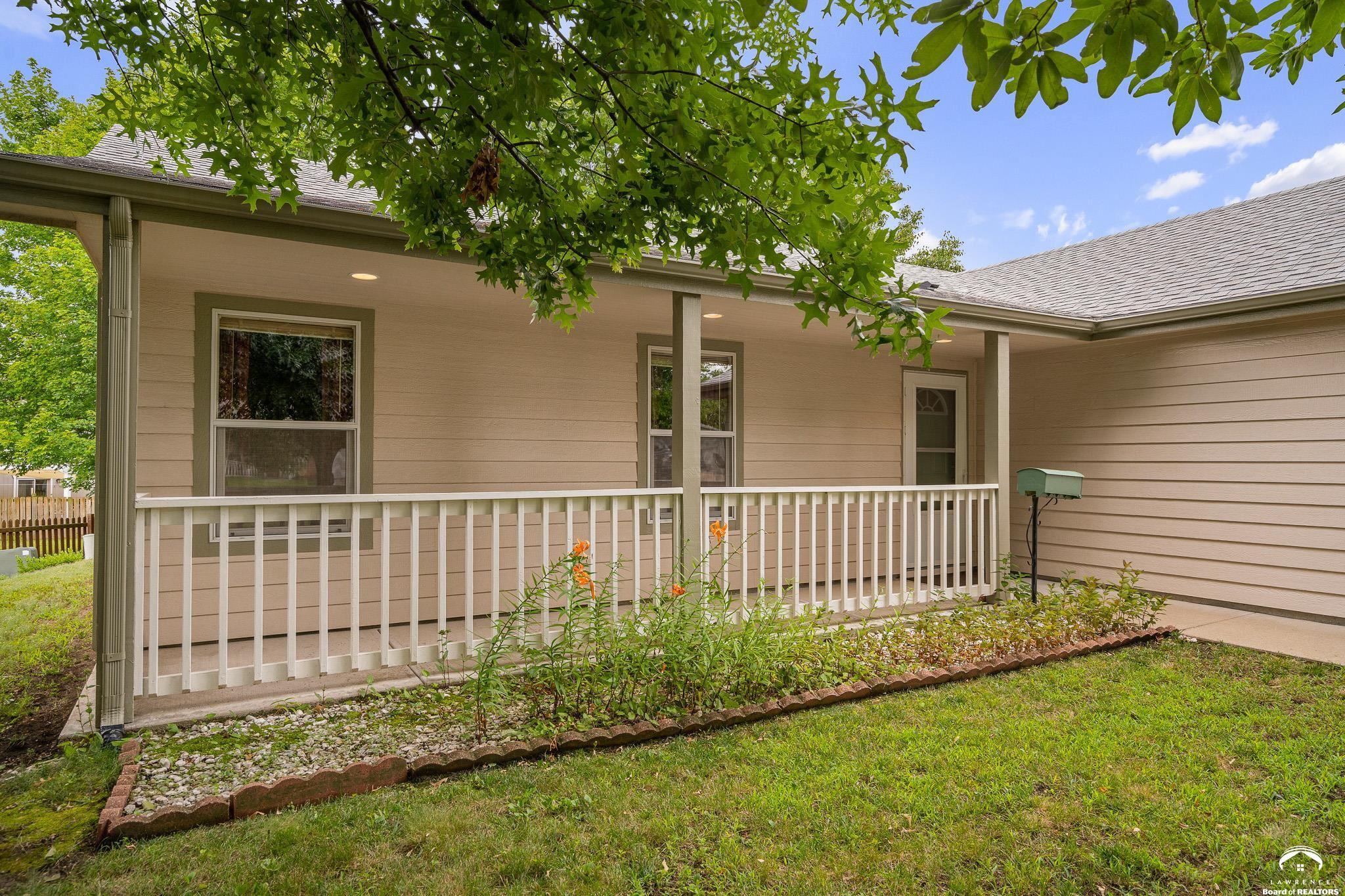Property Photo:  2305 Brett Drive  KS 66049 