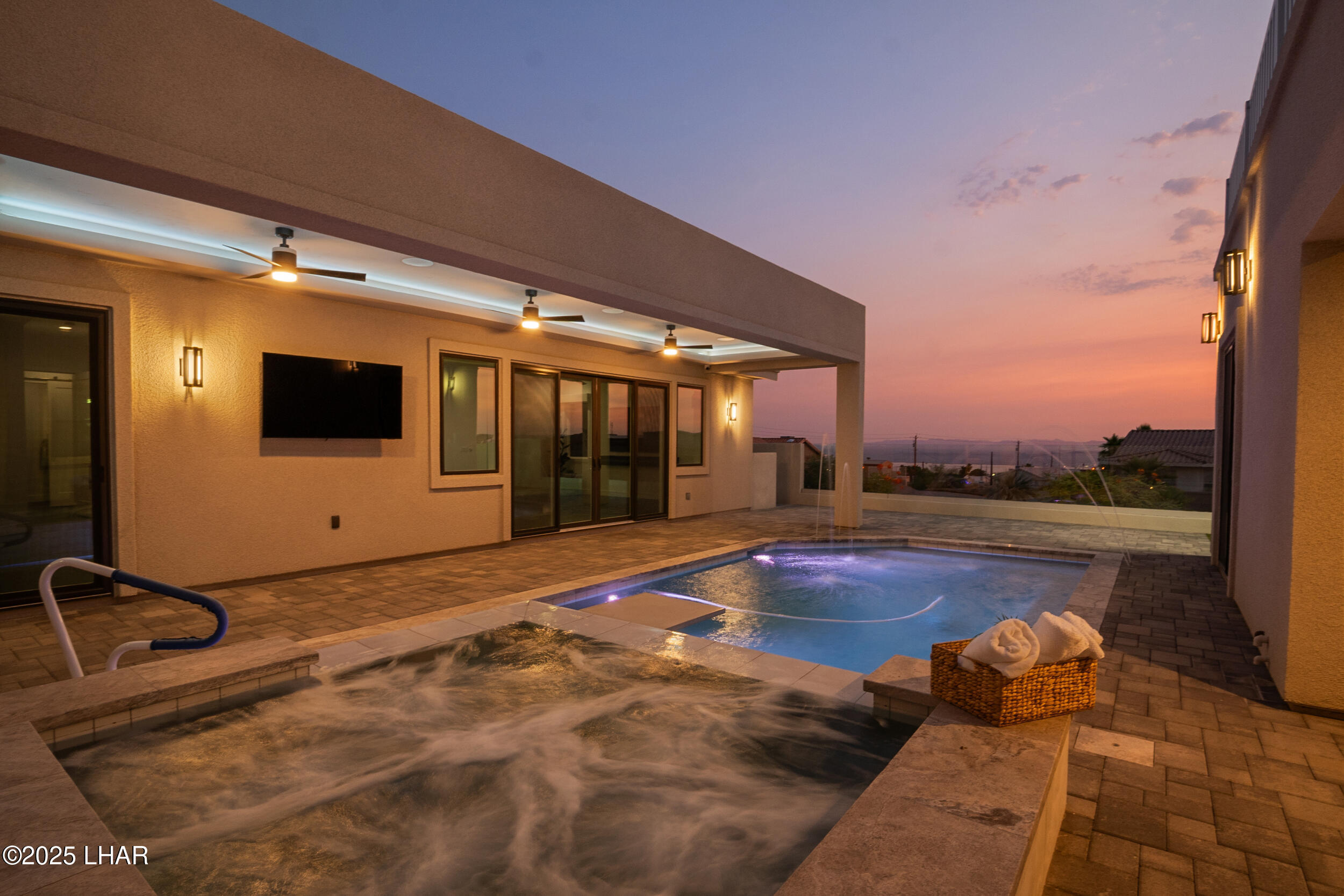 Property Photo:  3845 Yucca Way  AZ 86404 