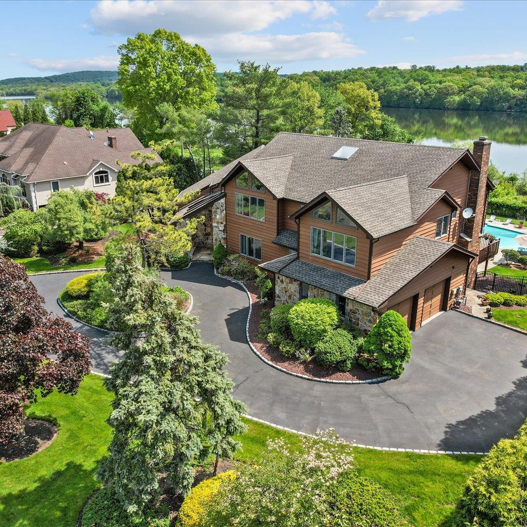 8 Fieldstone Court  New City NY 10956 photo