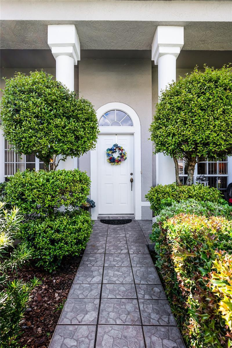 Property Photo: 3204 Hawks Ridge Point FL 34741