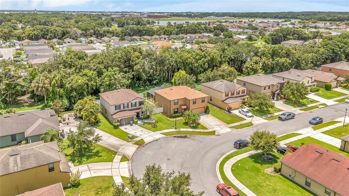 Property Photo: 2600 Vineyard Circle FL 32771