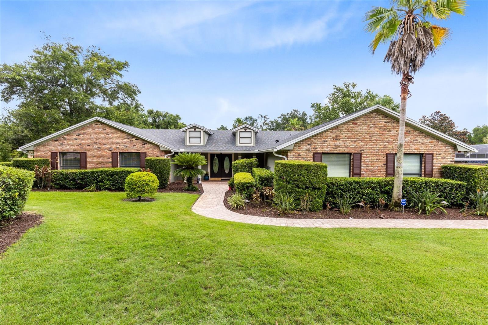 Property Photo: 930 Arabian Avenue FL 32708