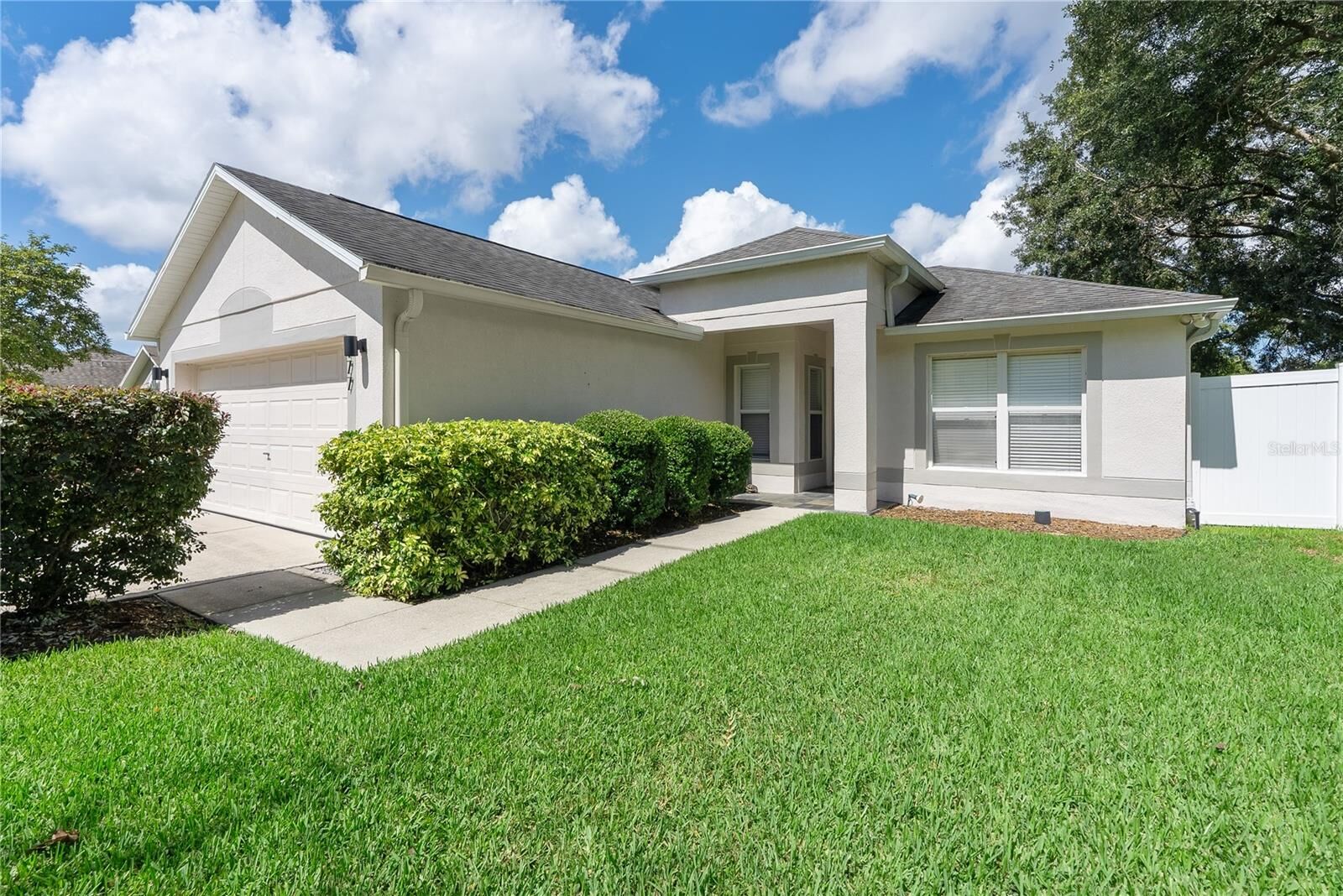 Property Photo:  177 Sawyerwood Place  FL 32765 