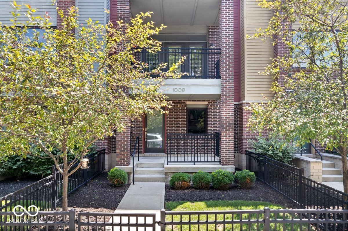 1009 N Park Avenue  Indianapolis IN 46202 photo