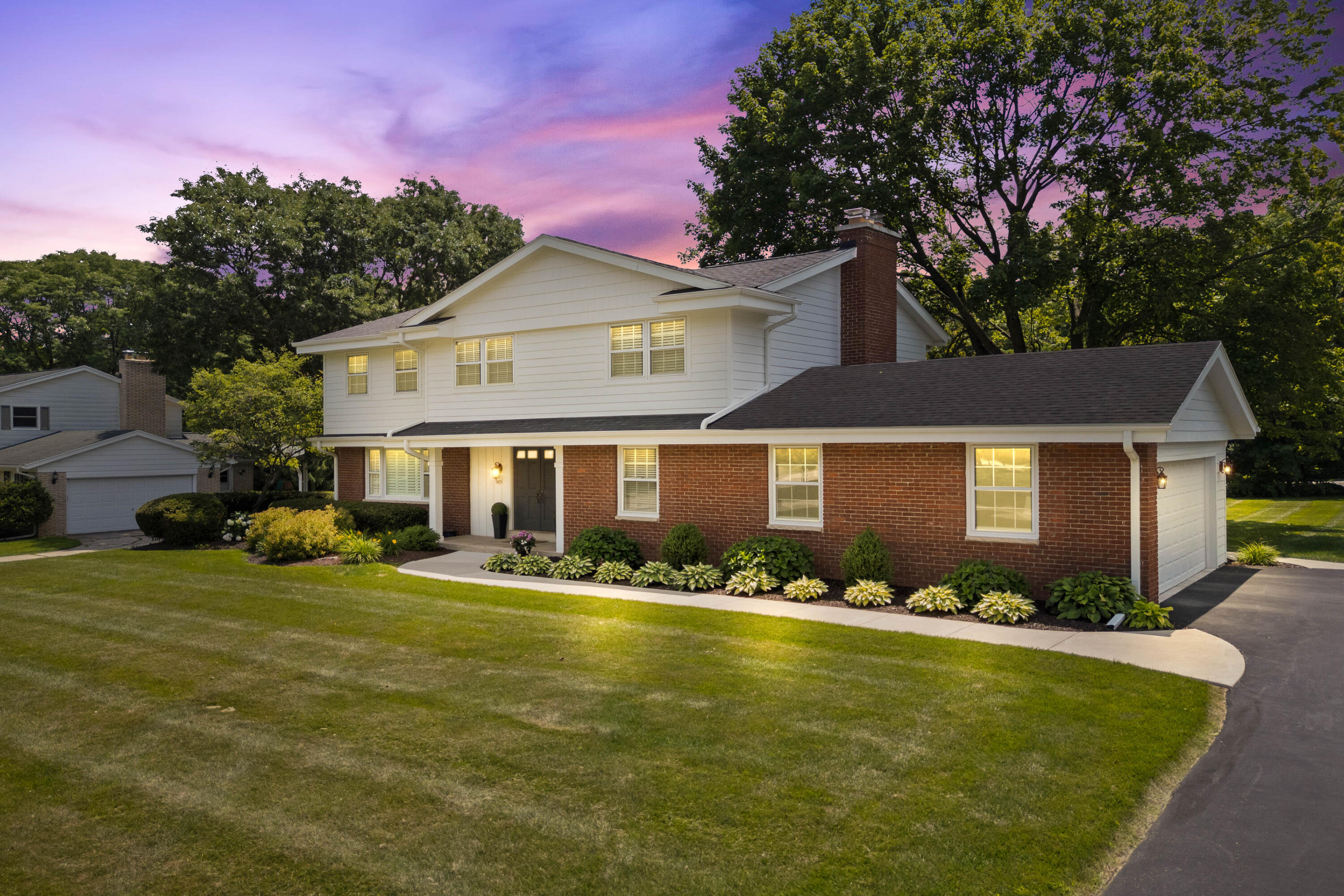 Property Photo:  18275 Surrey Ln  WI 53045 