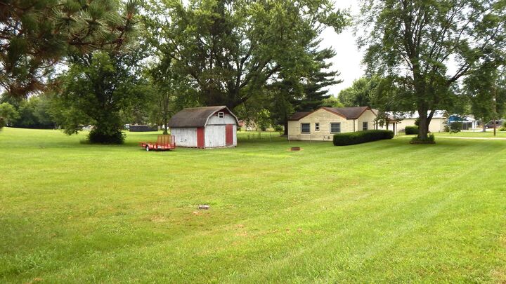 Property Photo: 117 S Robin Avenue MI 49037