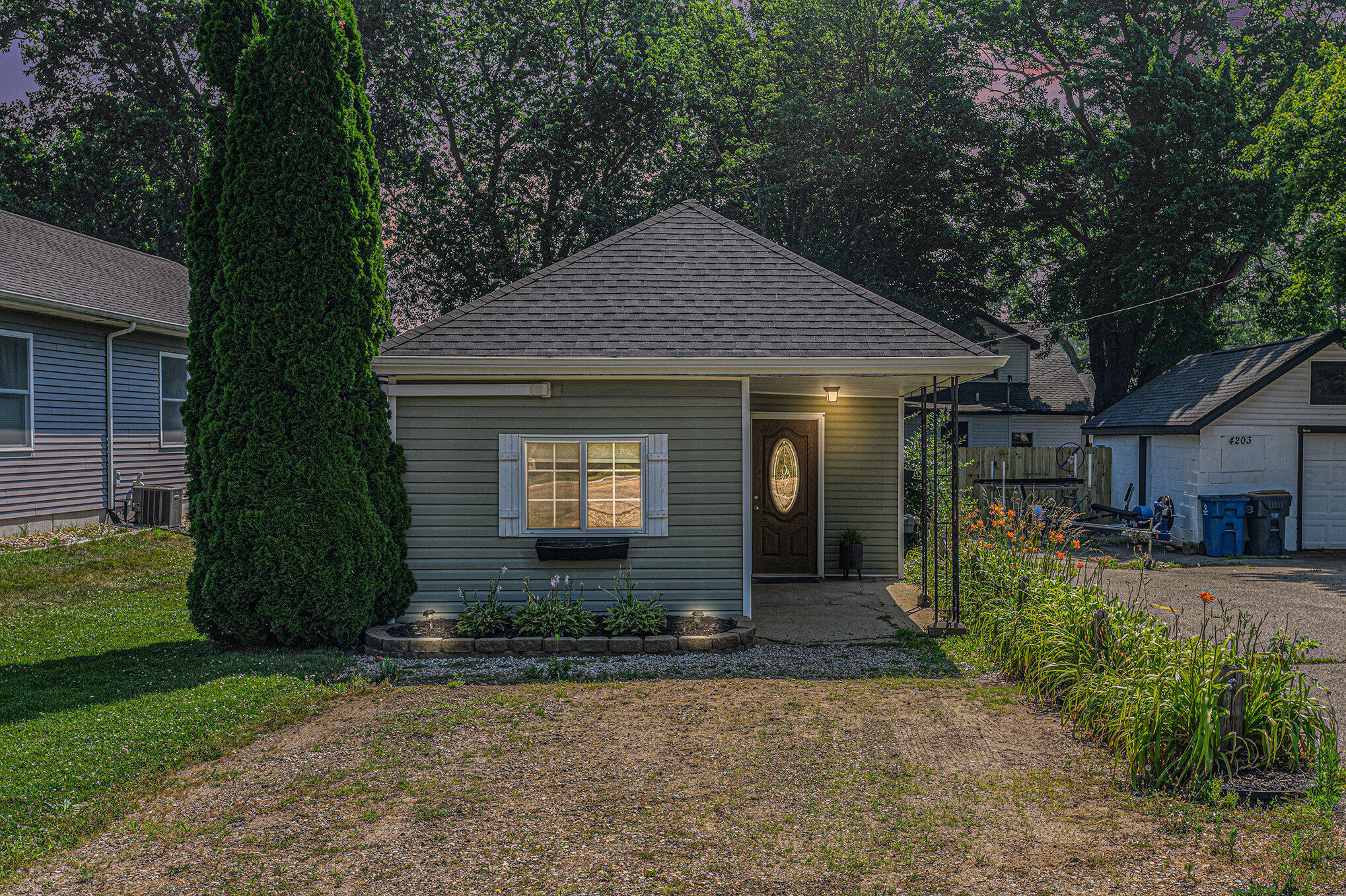Property Photo:  4129 Long Lake Drive  MI 49002 