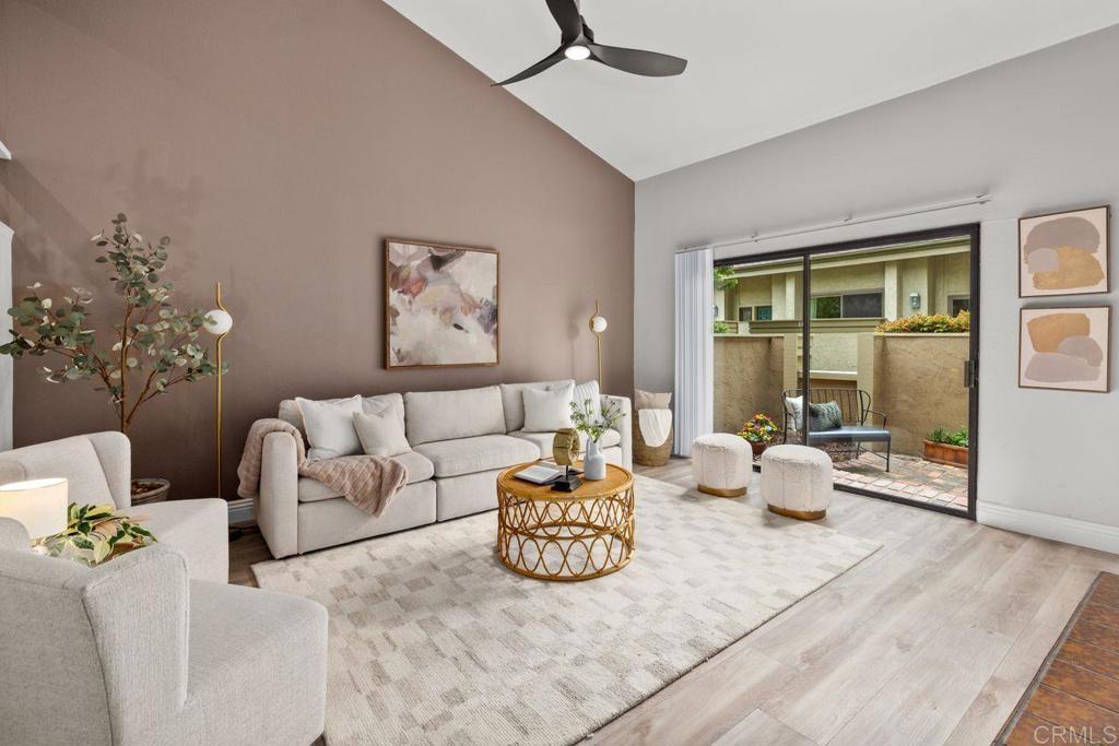Property Photo: 3330 Caminito Eastbluff 150 CA 92037